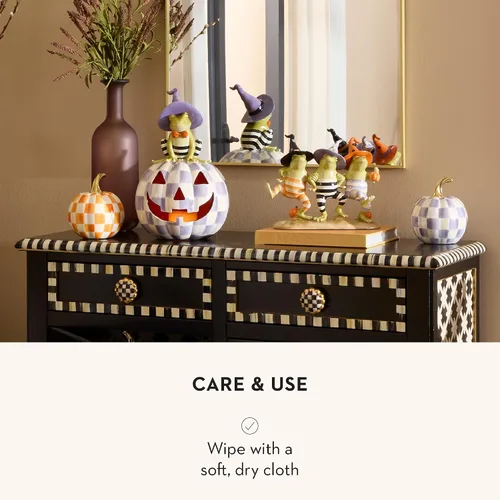 Vista 5 de MACKENZIE-CHILDS Fergal iluminado de Halloween Jack-O'-Lantern Halloween Fergal