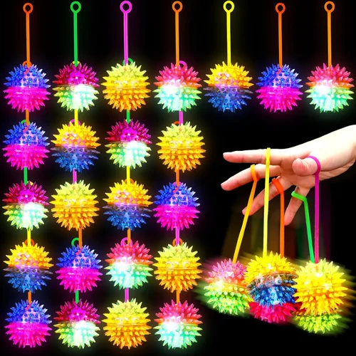 Vista 9 de Wettarn Paquete de 24 bolas de punta iluminadas para niños de 2.6 pulgadas con luces LED, bolas hinchables a granel, bolas sensoriales intermitentes