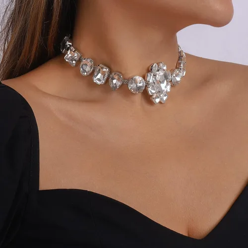 Vista 3 de Collar grueso con diamantes de imitación, collar con forma de lágrima, collar con forma de círculo, collar con forma de lágrima, collar