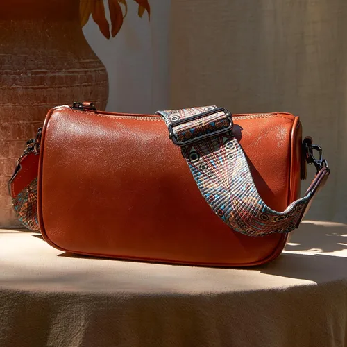 Vista 2 de Bolsos cruzados de cuero para mujer Monederos cruzados de cuero genuino para mujer de moda - Bolsos colgantes de hombro pequeños y correa ancha