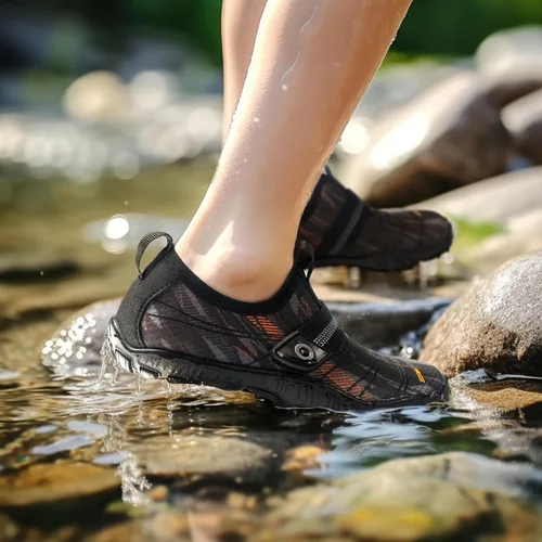 Vista 3 de SEEKWAY - Zapatos de agua para niños y niñas, de secado rápido, antideslizantes, calcetines acuáticos para deportes al aire libre, piscina