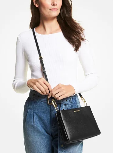Vista 5 de Michael Kors Trisha - Bolso cruzado mediano de cuero con triple compartimento