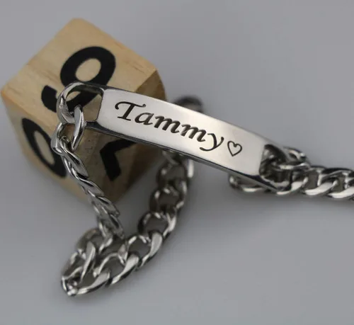 Vista 4 de BBFirst Pulsera personalizada de acero inoxidable grabada con letras de nombre personalizables para hombres
