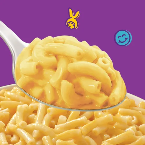 Vista 2 de Tazas de macarrones con queso al microondas de queso cheddar real envejecido de Annie's, con pasta orgánica, hechas con queso real, guarnición