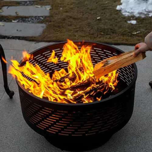 Vista 9 de OutVue Fogatas de leña de 26 pulgadas con parrilla y tapa, mesa de fogata para exteriores con cubierta impermeable y atizador de fuego, fogata al
