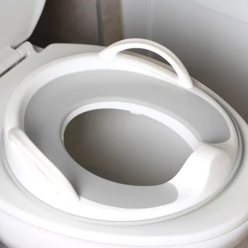 Vista 8 de Jool Baby Asiento de entrenamiento para ir al baño para niños y niñas con asas, se adapta a inodoros redondos y ovalados, antideslizante