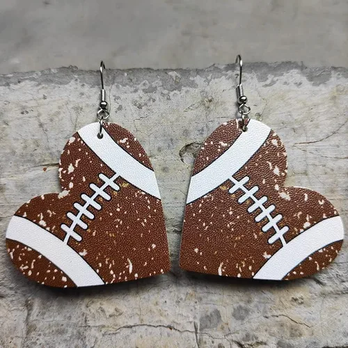 Vista 3 de Pendientes colgantes de cuero con forma de corazón retro con forma de bola de béisbol, baloncesto, fútbol