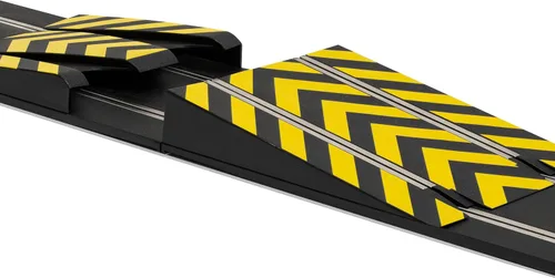 Vista 2 de Scalextric Salto y Sideswipe Extensión Pack 1:32 Ranura Car Race Track Accesorio C8194