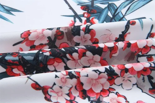 Vista 4 de Chaqueta corta con cremallera y estampado floral para mujer