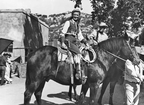 Vista 5 de Annie Oakley The Complete TV Series