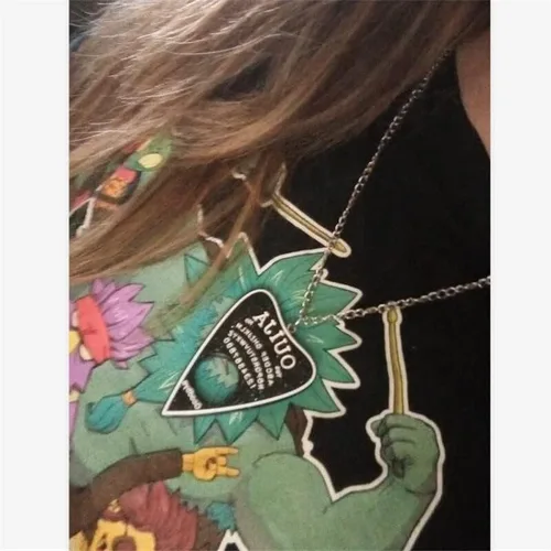 Vista 3 de FORUBUS Collar con colgante de lentejuelas brillantes Ouija Planchette - Collar de tablero de Ouija de estilo gótico para mujeres y hombres, joyería