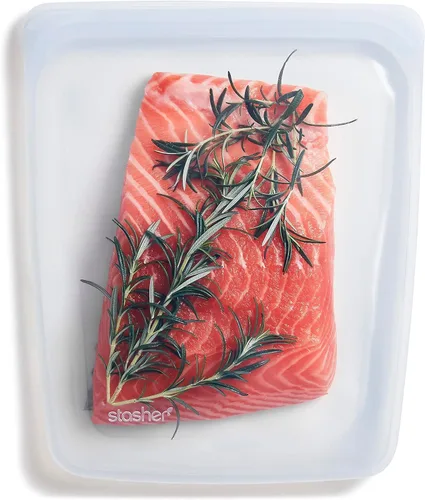 Vista 15 de Bolsa de almacenamiento de alimentos reutilizable de silicona premium Stasher de medio galón, color negro, apta para microondas, sous vide