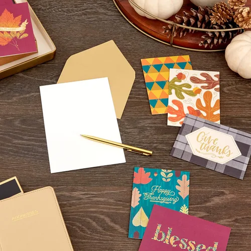 Vista 2 de Selección de tarjetas de felicitación Hallmark para Acción de Gracias, para dar las gracias