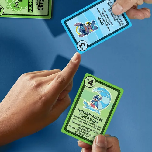 Vista 5 de Monopoly Deal: Edición Disney Stitch - Juego de cartas Basado en Lilo & Stitch de Disney Juegos de Disney para niños oficialmente licenciados