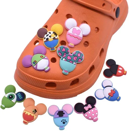 Vista 2 de 10 dijes de zapatos para zapatos de cocodrilo pulseras accesorios de pulsera dijes de PVC para decoración de recuerdos de fiesta zuecos y regalos
