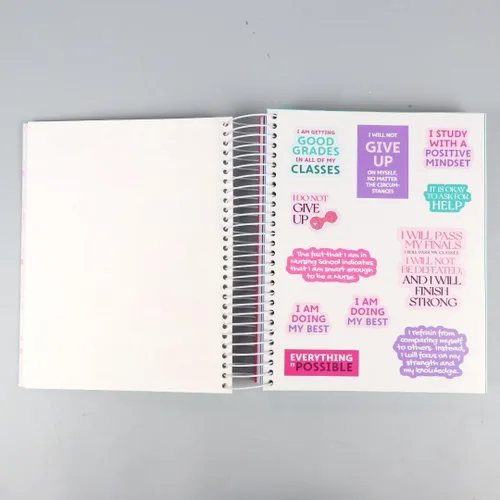 Vista 4 de Nurse Sugar The Nursing Student Planner Agenda diaria "sin fecha" para estudiantes de enfermería