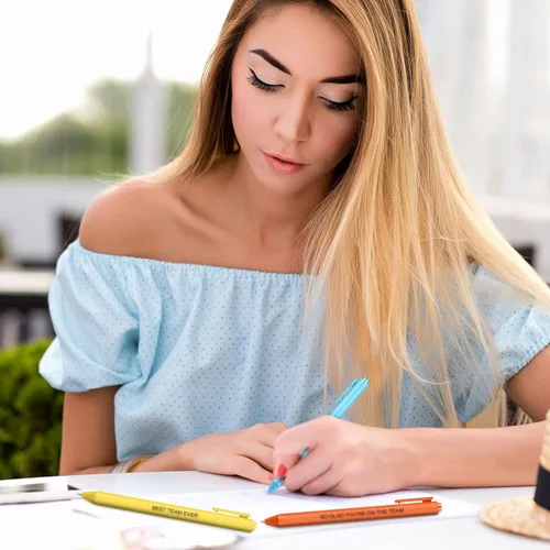 Vista 6 de Geyee Paquete de 30 bolígrafos de agradecimiento a los empleados, divertidos bolígrafos inspiradores coloridos para oficina, cita motivacional