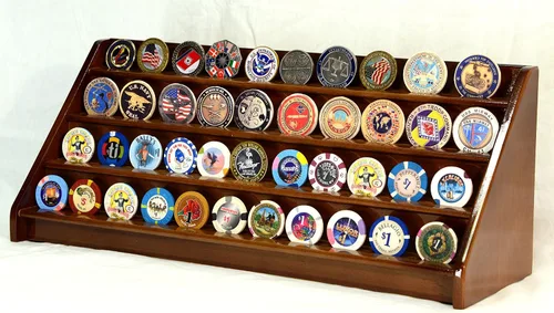 Vista 6 de 4 filas 40 Challenge Coin Casino Chip Display Case Rack Holder Stand para mesa Estante Escritorio