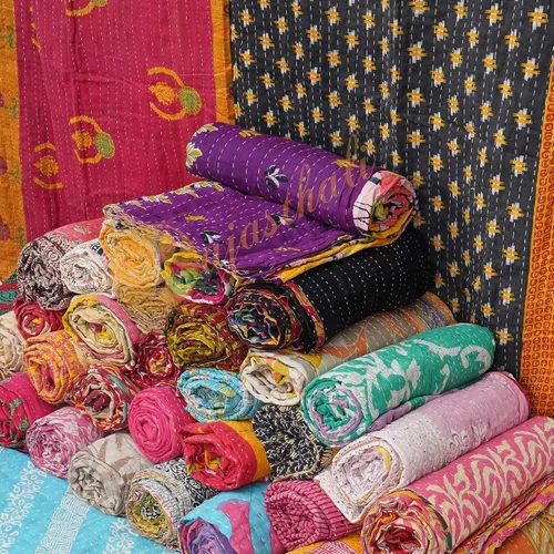 Vista 3 de Lote de venta mayorista de colchas tribales Kantha estilo vintage, mix de algodón, cubiertas para cama, hechas de parches antiguos (1)