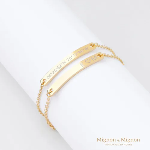 Vista 2 de Delicada barra pulsera de nombre Joyería con iniciales. Regalo perfecto.