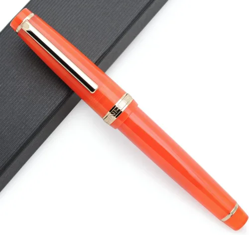 Vista 26 de Pluma estilográfica JINHAO 82 con clip dorado (plumín F 0.5mm, verde aguacate)