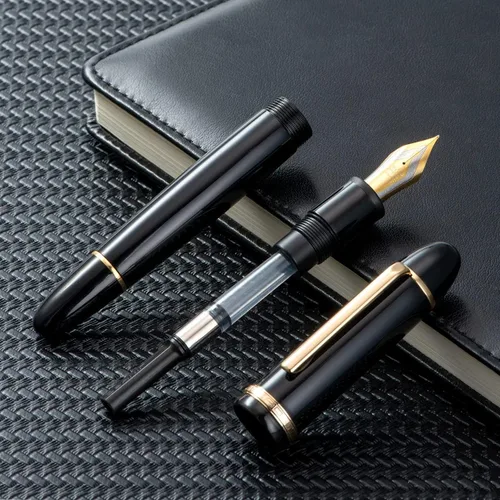 Vista 4 de Jinhao X159 - Pluma estilográfica acrílica negra # 8 punta mediana con borde dorado para escritura y caligrafía con convertidor de tinta de repuesto