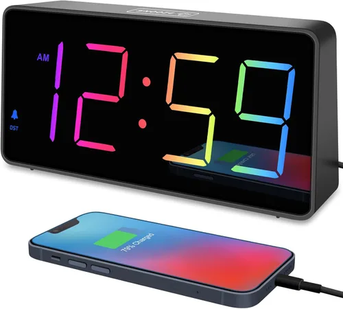 Vista 11 de Peakeep Reloj digital, reloj despertador alimentado por batería para dormitorios, esfera de espejo, números grandes, 6 atenuadores para personas