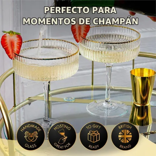 Vista 6 de VEMACITY - Regalos de lujo de Martini Espresso Juego de coctelera dorada + 2 copas de Martini Espresso - Kit de cóctel con colador integrado