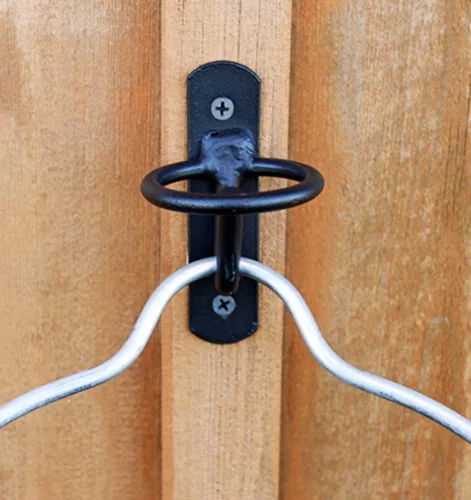 Vista 8 de Perchas de cubo de metal para puestos de caballos - Soporte de cubo de montaje en pared para alimentación de granos - Negro