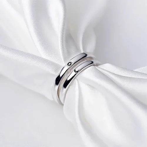 Vista 6 de Anillo de sol y luna para parejas, anillos ajustables a juego con letra "I Love You", anillo de boda grabado para mujeres y hombres