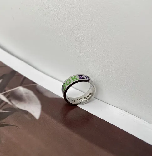 Vista 4 de Anillos personalizados a juego de Harley y The Joker para parejas, juego de promesa con 2 anillos de compromiso de boda personalizados de acero