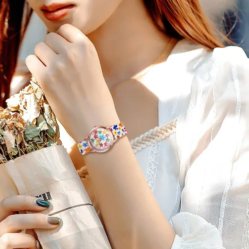 Vista 2 de JewelryWe Women Watches Silicone Band Wristwatch Round Analog Quartz Floral Casual Dress Watch for Ladies for Christmas
