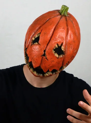 Vista 4 de Ghoulish Productions Máscara de calabaza de anoche. Máscara de calabaza de Halloween, máscara de calabaza para adultos, máscara de calabaza