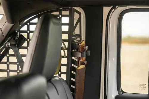 Vista 5 de DV8 Offroad Paneles Molle con bolsillo para ventana trasera para Jeep Wrangler JL 2018-2026 de 4 puertas Soluciones de montaje versátiles