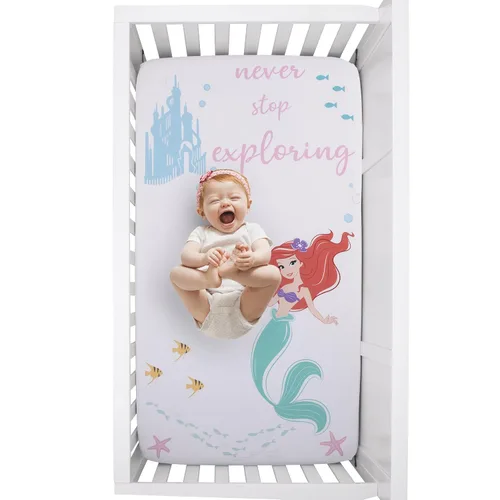 Vista 4 de Disney Ariel Watercolor Wishes Aqua, Pink and White Never Stop Exploring - Sábana bajera ajustable para cuna (100% algodón)
