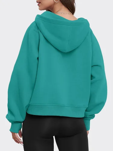 Vista 3 de ATHMILE Sudaderas cortas con capucha para mujer, media cremallera, forro polar, ropa de invierno, con cremallera de un cuarto