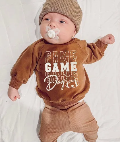 Vista 3 de Cevoerf Conjunto de fútbol americano para niños y niñas, para el día del partido, sudadera de fútbol americano para el día del partido, Blanco