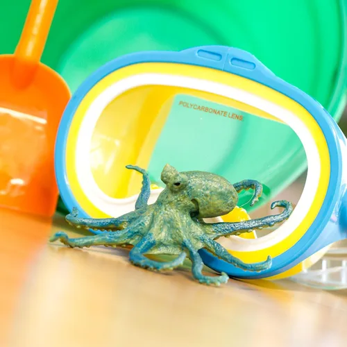 Vista 6 de Safari Ltd. Estatuilla de Pulpo - Figura de modelo realista de 5" - Juguete educativo para niños, niñas y niños de 3 años en adelante