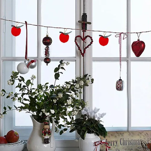 Vista 6 de WEBEEDY 36 piezas de adornos colgantes para árbol de Navidad pequeños y rojos sin manzanas para árbol de Navidad, manzanas, accesorios de fotos