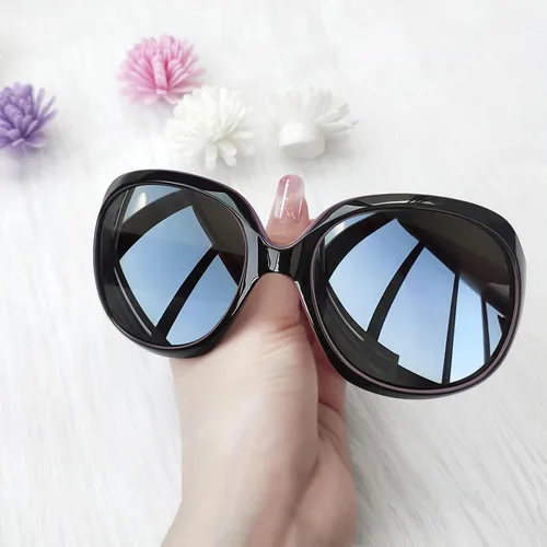 Vista 69 de Joopin Lentes de sol de gran tamaño para mujer, polarizados, grandes, para conducción, protección UV, grandes sombras
