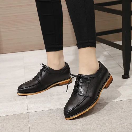 Vista 5 de Mona Flying Zapatos de cuero perforados con cordones Oxfords Brogue Wingtip Derby Saddle para niñas ladis mujeres