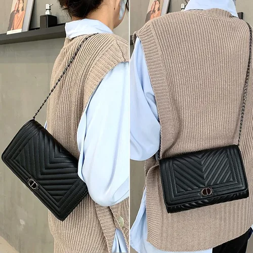 Vista 5 de Bolso cruzado pequeño de cuero para mujer, bolso acolchado negro para teléfono, bolso de mano con cadena, bolso cruzado con solapa