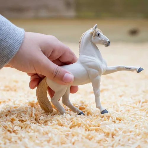 Vista 2 de Safari Ltd. Figurina de Semental Andaluz - Figura Modelo de Plástico Detallada de 4.5" - Juguete de Juego Educativo Divertido para Niños, Niñas
