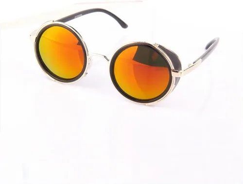 Vista 2 de Cosnew Halloween Anime Party Alucard Uniforme Cosplay Disfraz Rojo con gafas de sol