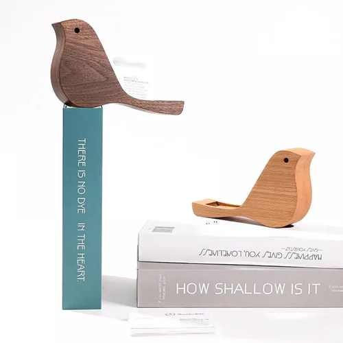 Vista 5 de Gaolinci Titular de madera de la tarjeta de visita para el escritorio, almacenamiento de tarjetas de la forma del pájaro