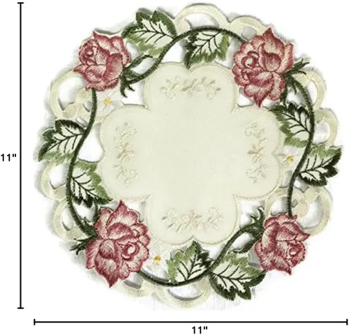 Vista 2 de Alfombra redonda con rosas victorianas sobre material marfil, tamaño 11 pulgadas