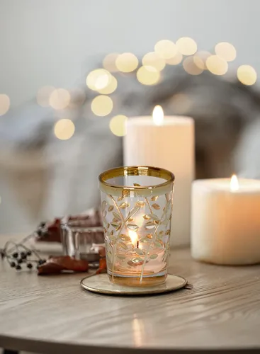 Vista 4 de Serene Spaces Living Juego de 4 portavelas votivas marroquíes doradas, ideales para decoraciones de bodas, fiestas, eventos, cena de Navidad, 3.5