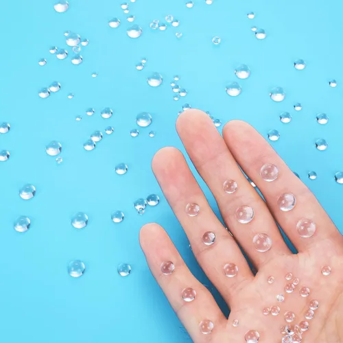 Vista 3 de 700 piezas de gotas de rocío transparentes, adornos redondos de gotas de rocío transparente, simulación de gotas de rocío, cuentas con forma de agua
