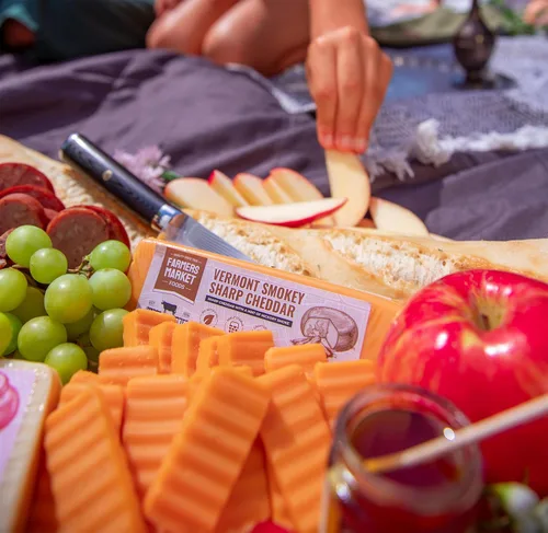 Vista 8 de Farmers Market, Sin gluten, Keto, Paleo, Bajo en sodio, Cero azúcar, Queso de Wisconsin, 1 paquete, Cheddar extra fuerte de Vermont