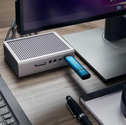 Vista 6 de Kingston IronKey Vault Privacy 50 16GB USB cifrado